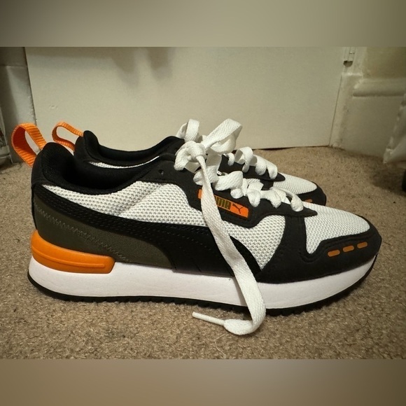 PUMA white black and orange sneakers size 5 - Picture 6 of 12